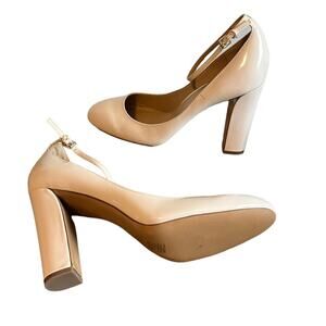 Banana Republic 9.5M Cream Round Toe Strap Heels